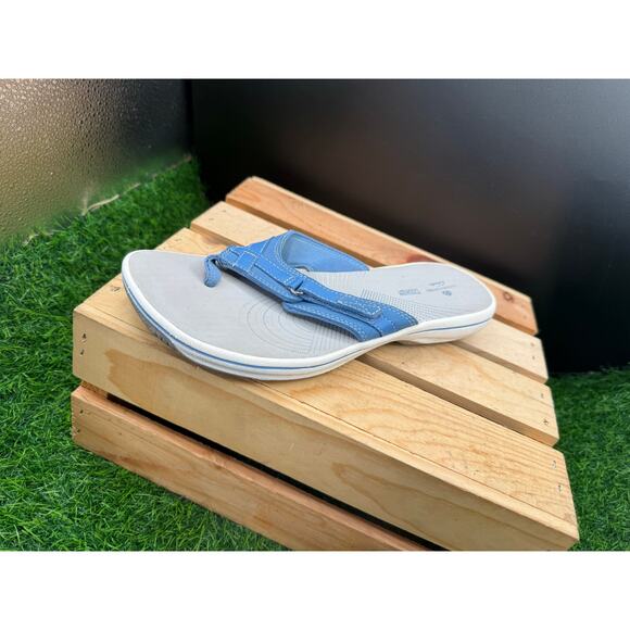 Cloudsteppers by Clarks- Blue/Grey Sandals- Size 9W - Picture 4 of 10